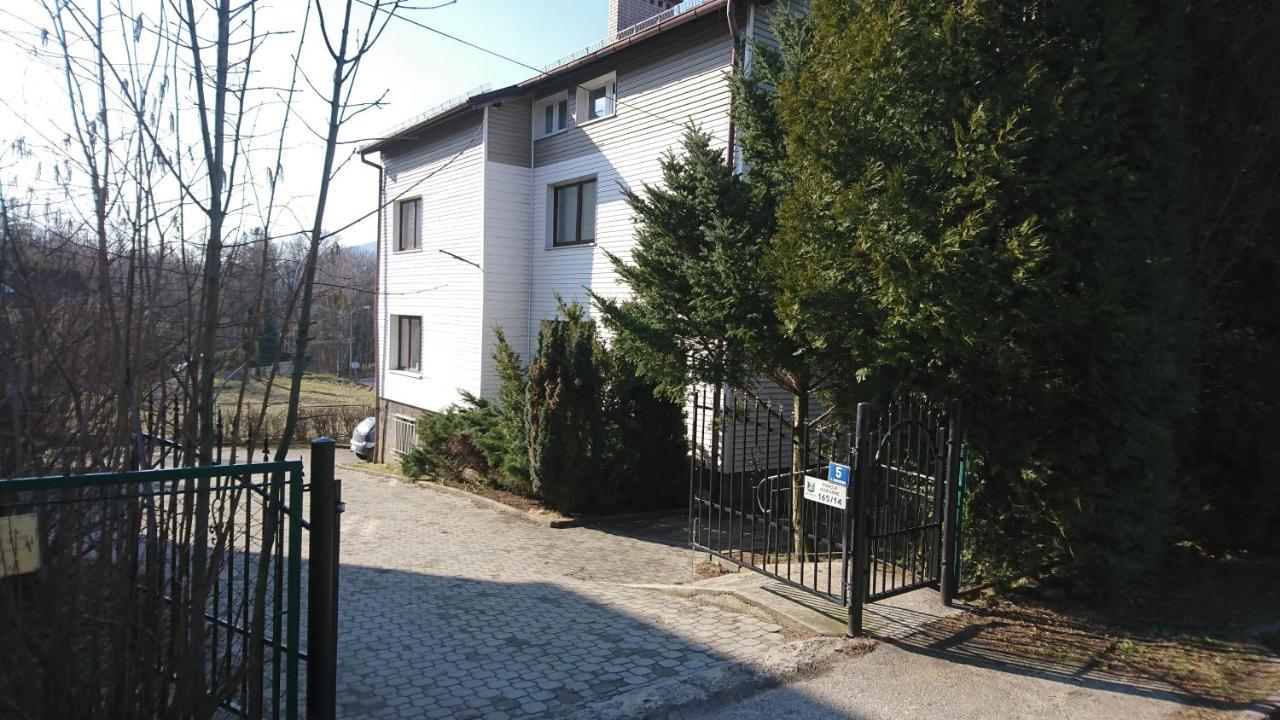 Willa Bialy Domek Ustron Bagian luar foto